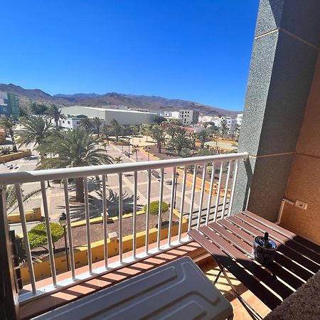Melo Home Vecindario-Near Airport-Elevator-Garage Sardina Ngoại thất bức ảnh