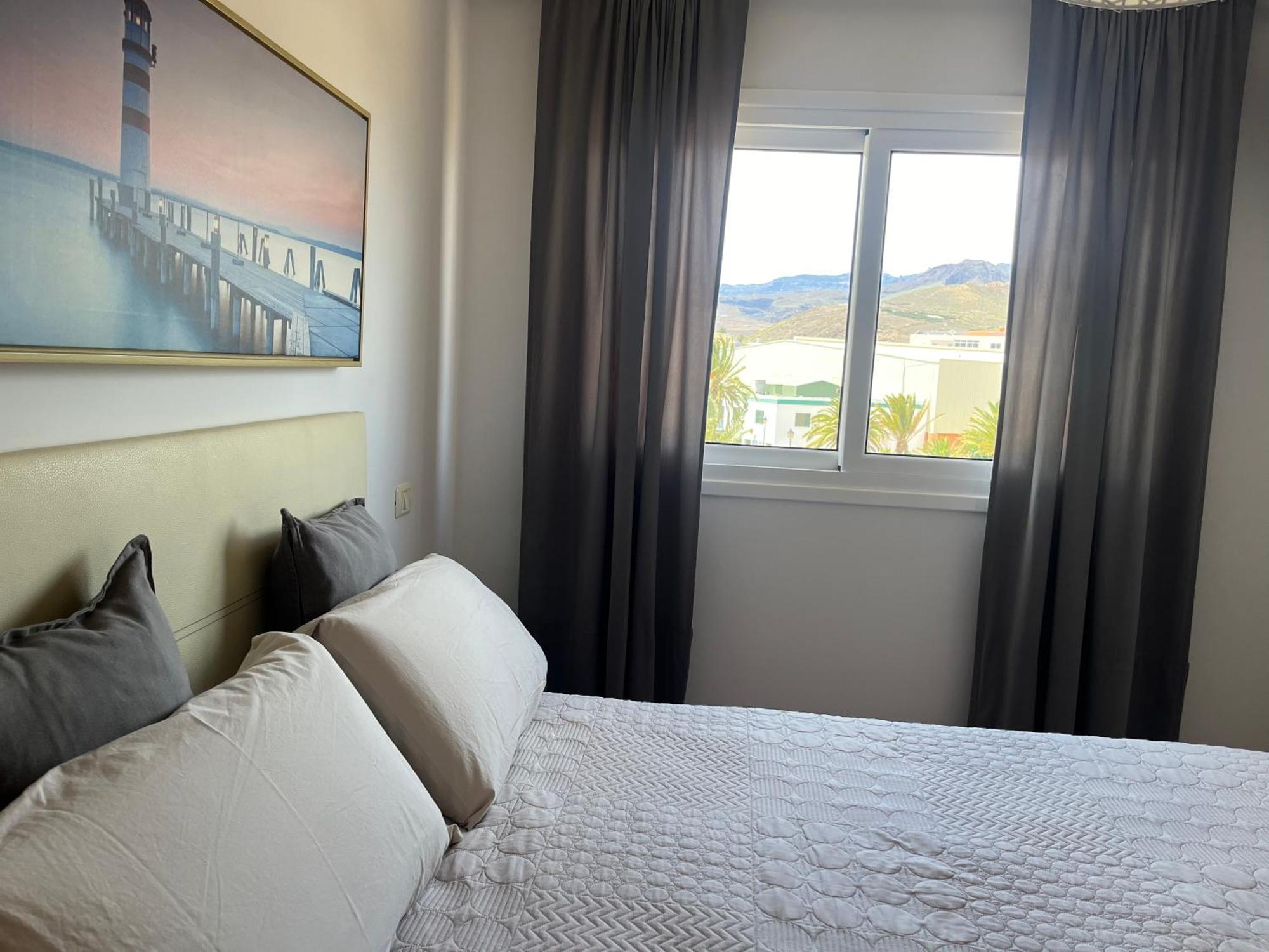 Melo Home Vecindario-Near Airport-Elevator-Garage Sardina Ngoại thất bức ảnh